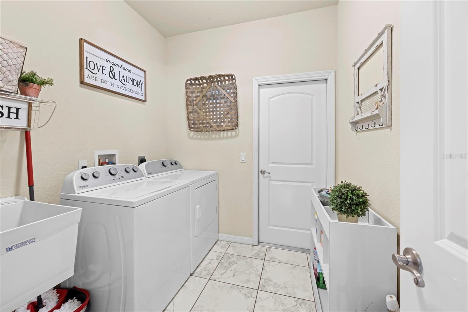 ROYAL HIGHLANDS - Residential