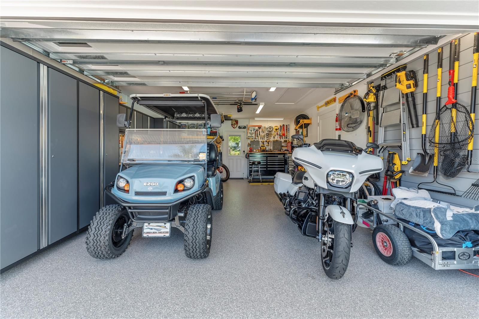 REPLAT/HALIFAX SHORES - Residential