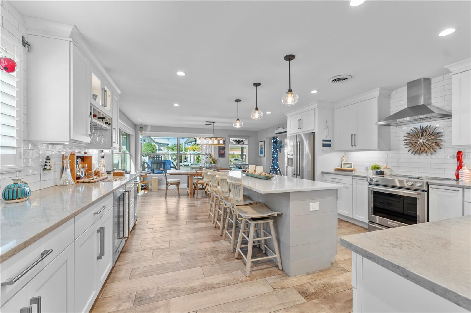 REPLAT/HALIFAX SHORES - Residential