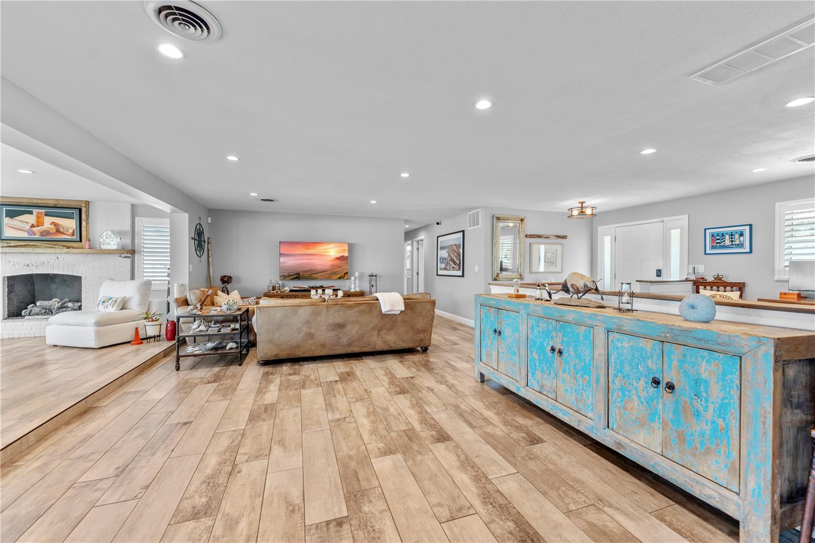 REPLAT/HALIFAX SHORES - Residential