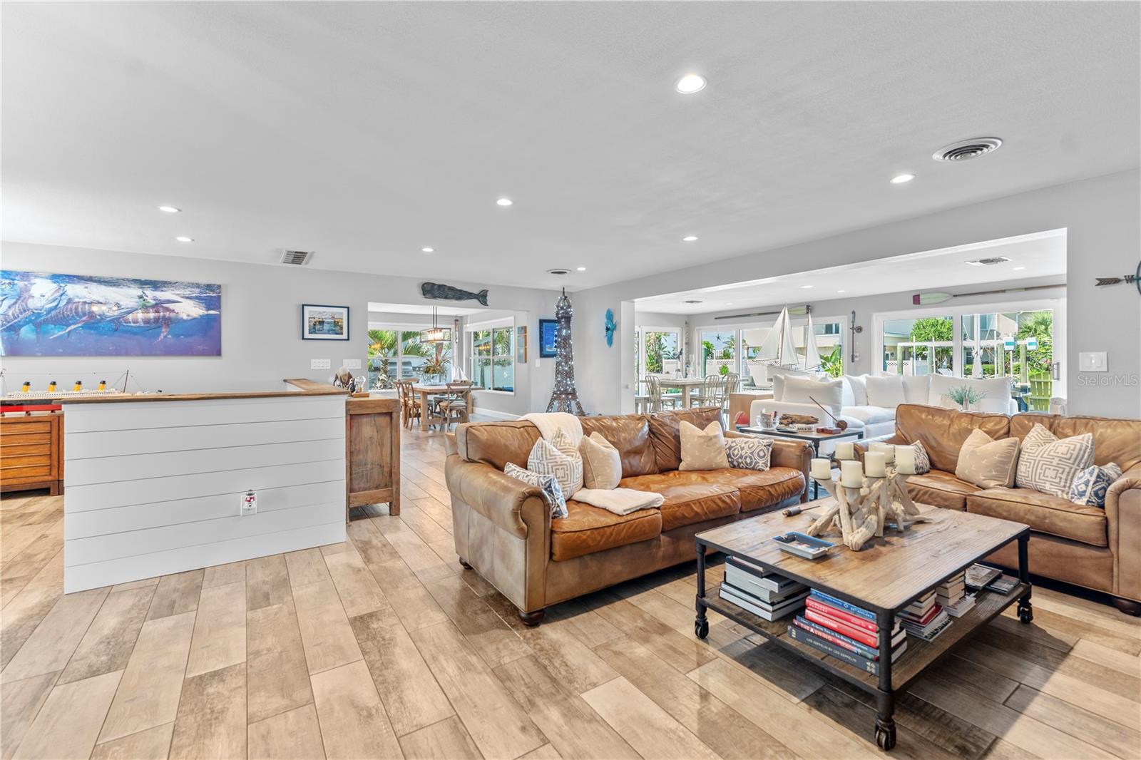 REPLAT/HALIFAX SHORES - Residential