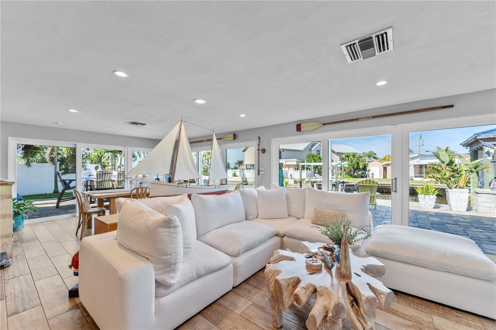 REPLAT/HALIFAX SHORES - Residential