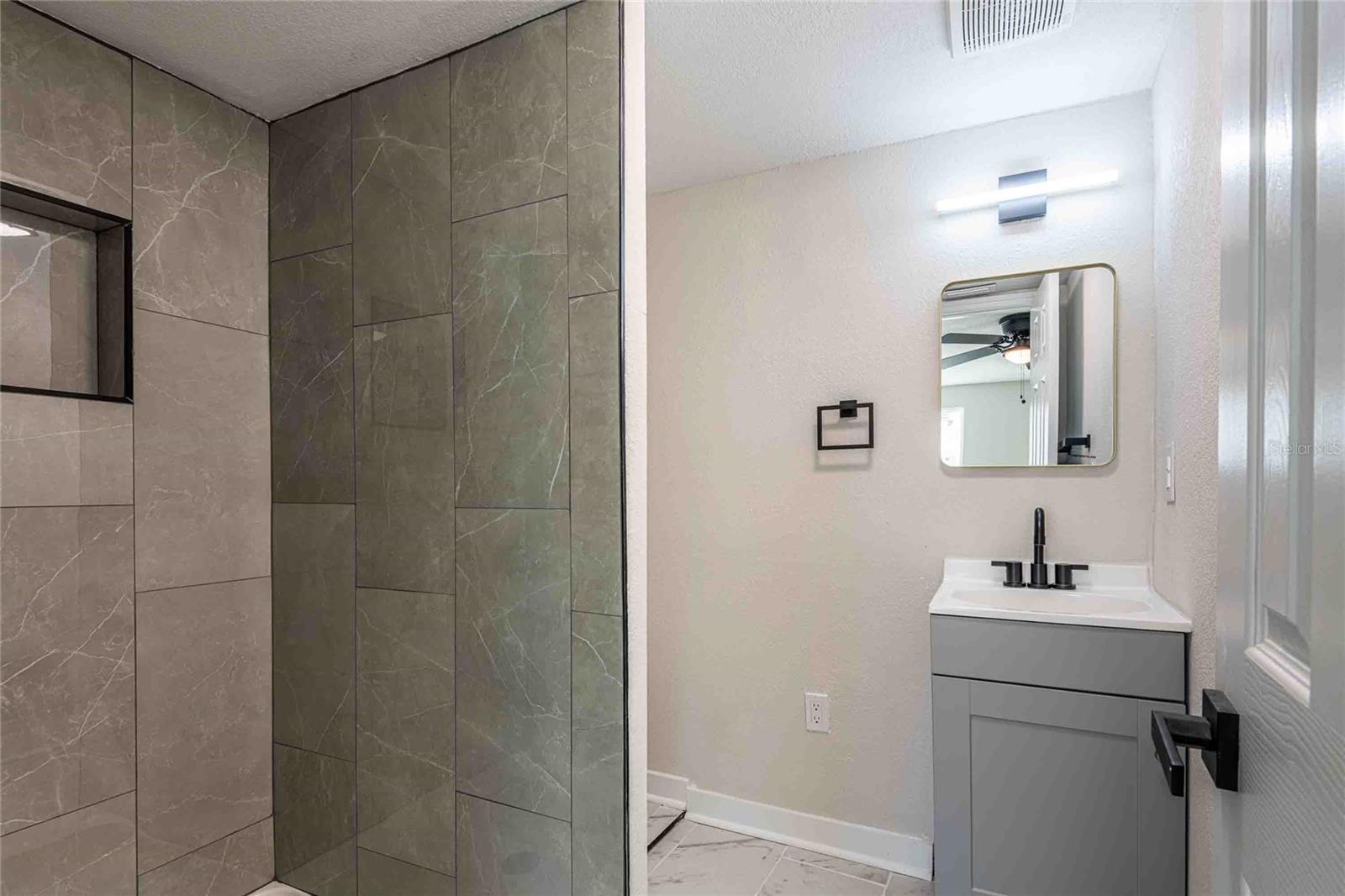 HANLEY HEIGHTS - Residential