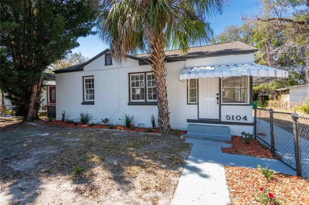 Photo of 5104 N 15th Street, Tampa, FL 33610 (MLS # C7522595)
