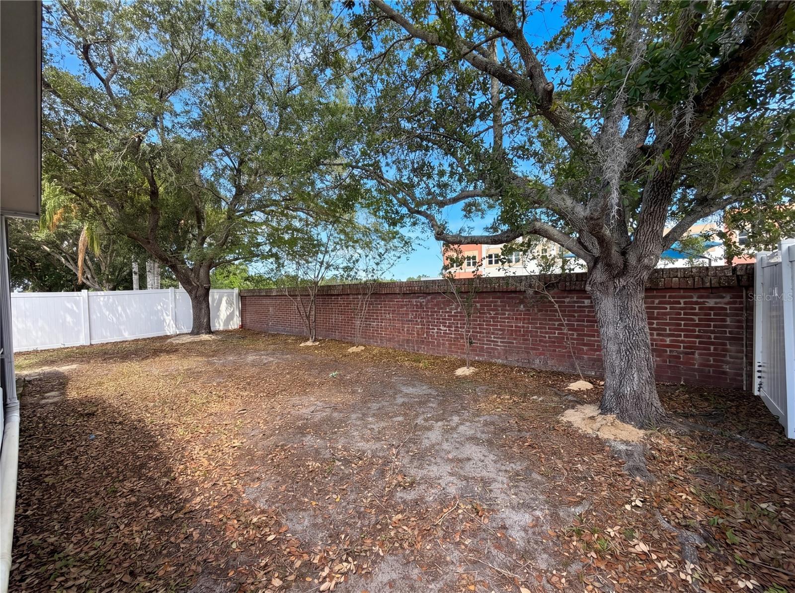VISTA LAKES VILLAGE N-2 AMHURST - Residential