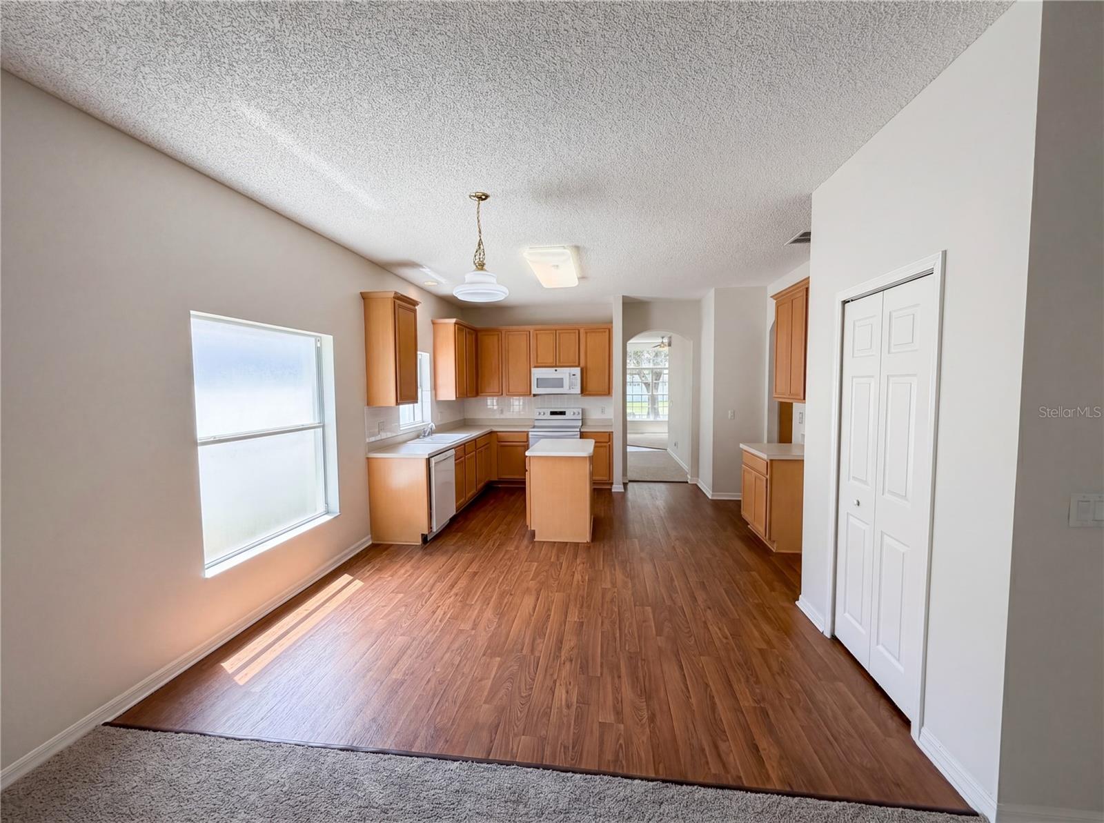 VISTA LAKES VILLAGE N-2 AMHURST - Residential