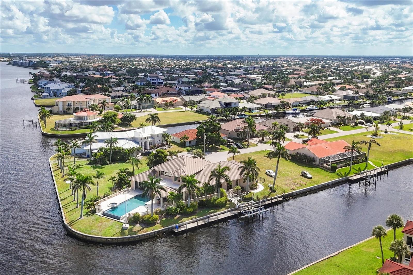 PUNTA GORDA ISLES SEC 04 - Land