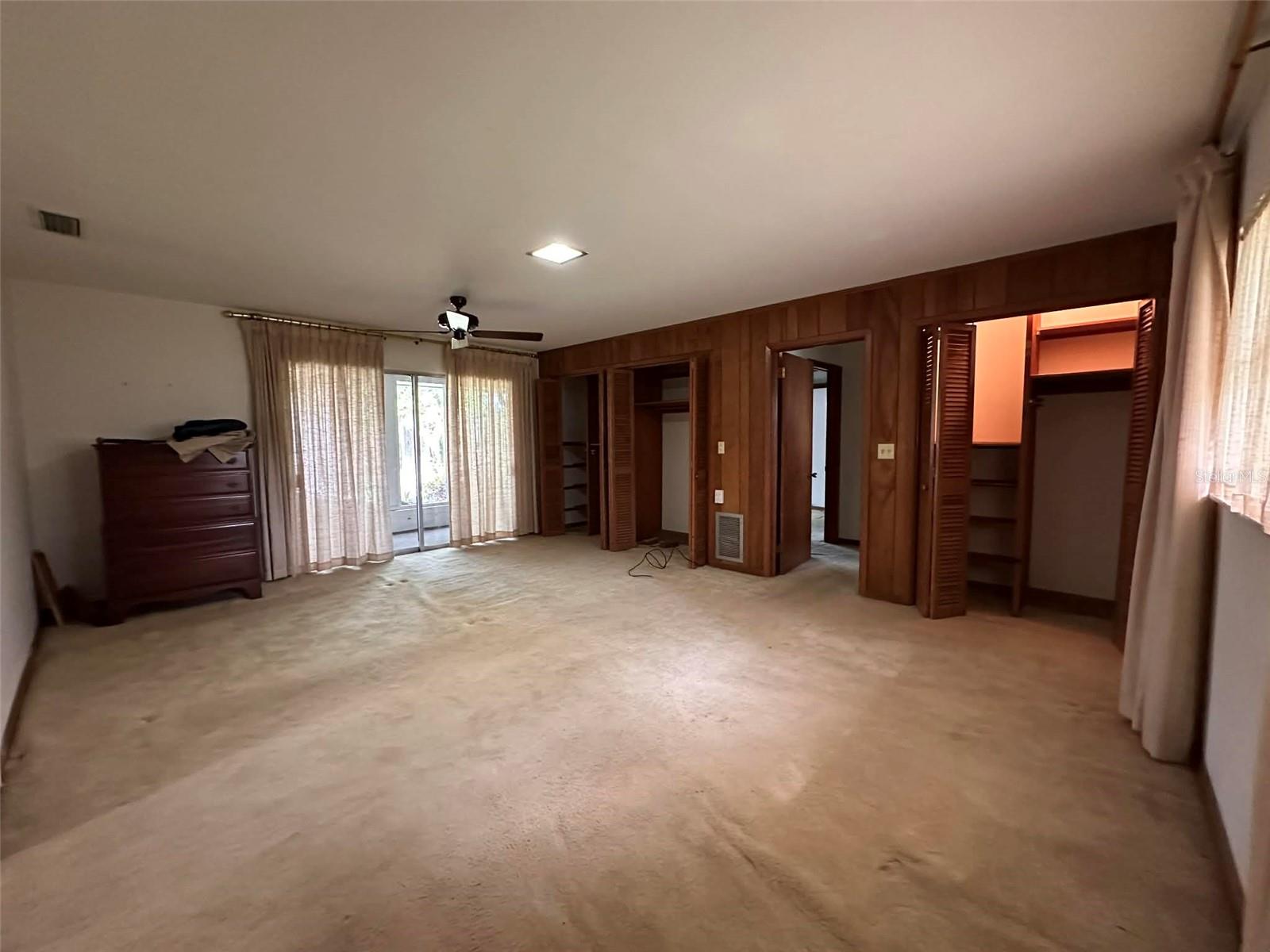 ALVAREZ GRANT - Residential