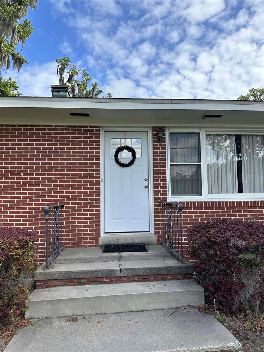 ALVAREZ GRANT - Residential