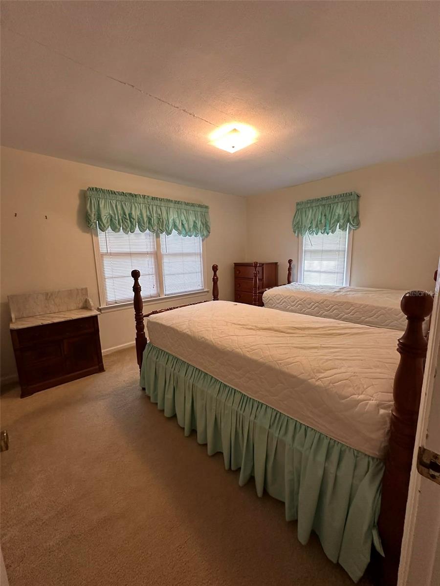 ALVAREZ GRANT - Residential