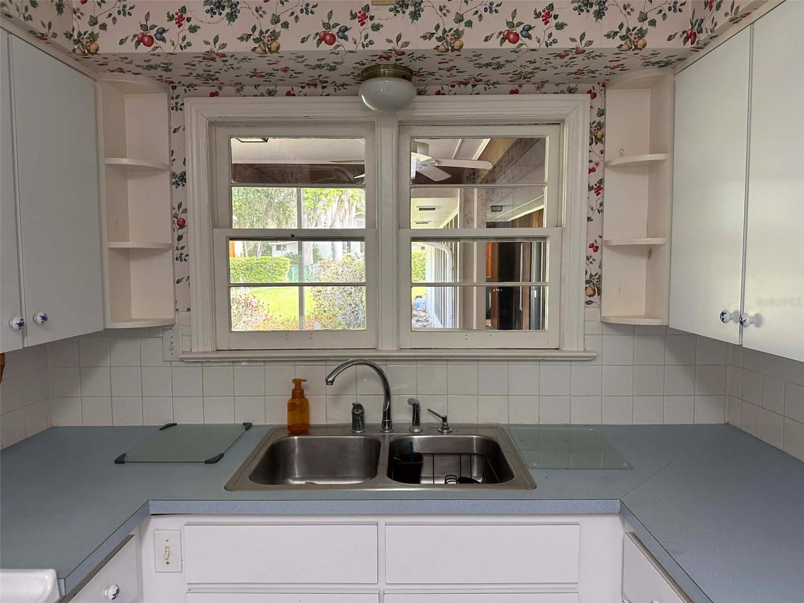 ALVAREZ GRANT - Residential