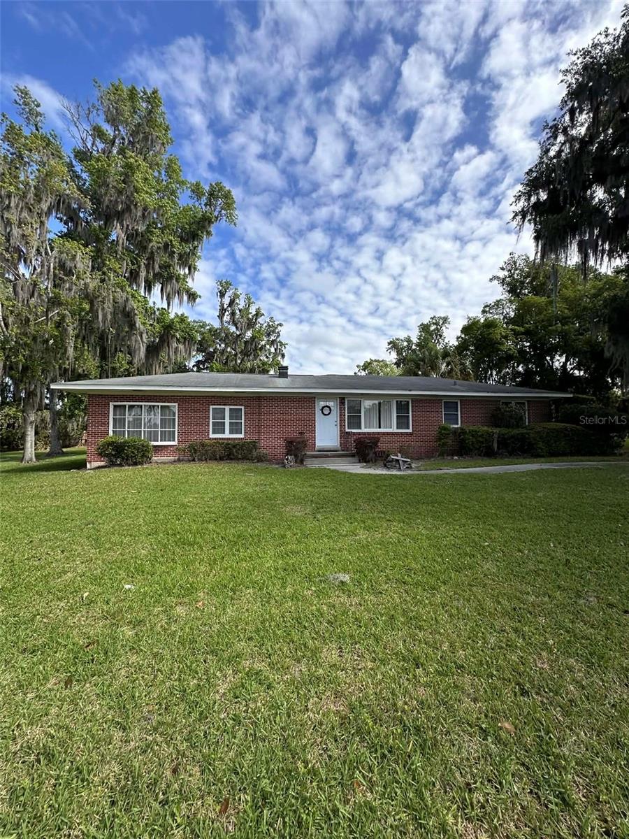 ALVAREZ GRANT - Residential