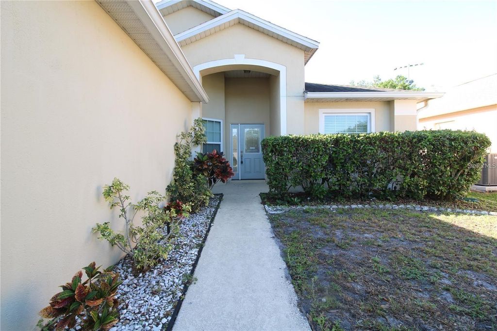 Photo of 11414 Pinewood Cove Lane, Orlando, FL 32817 (MLS # O6377020)