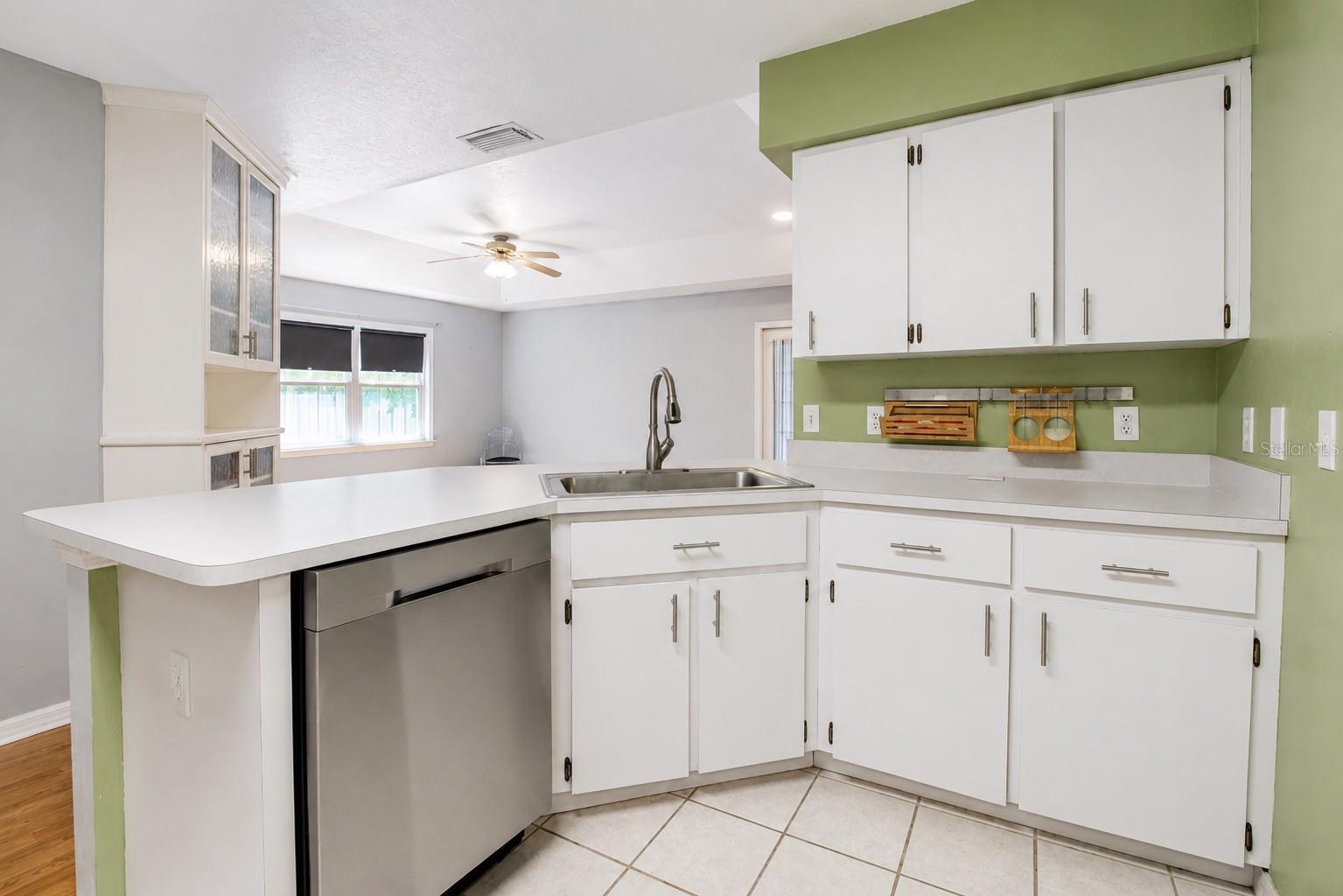 2523 NW 38 PLACE