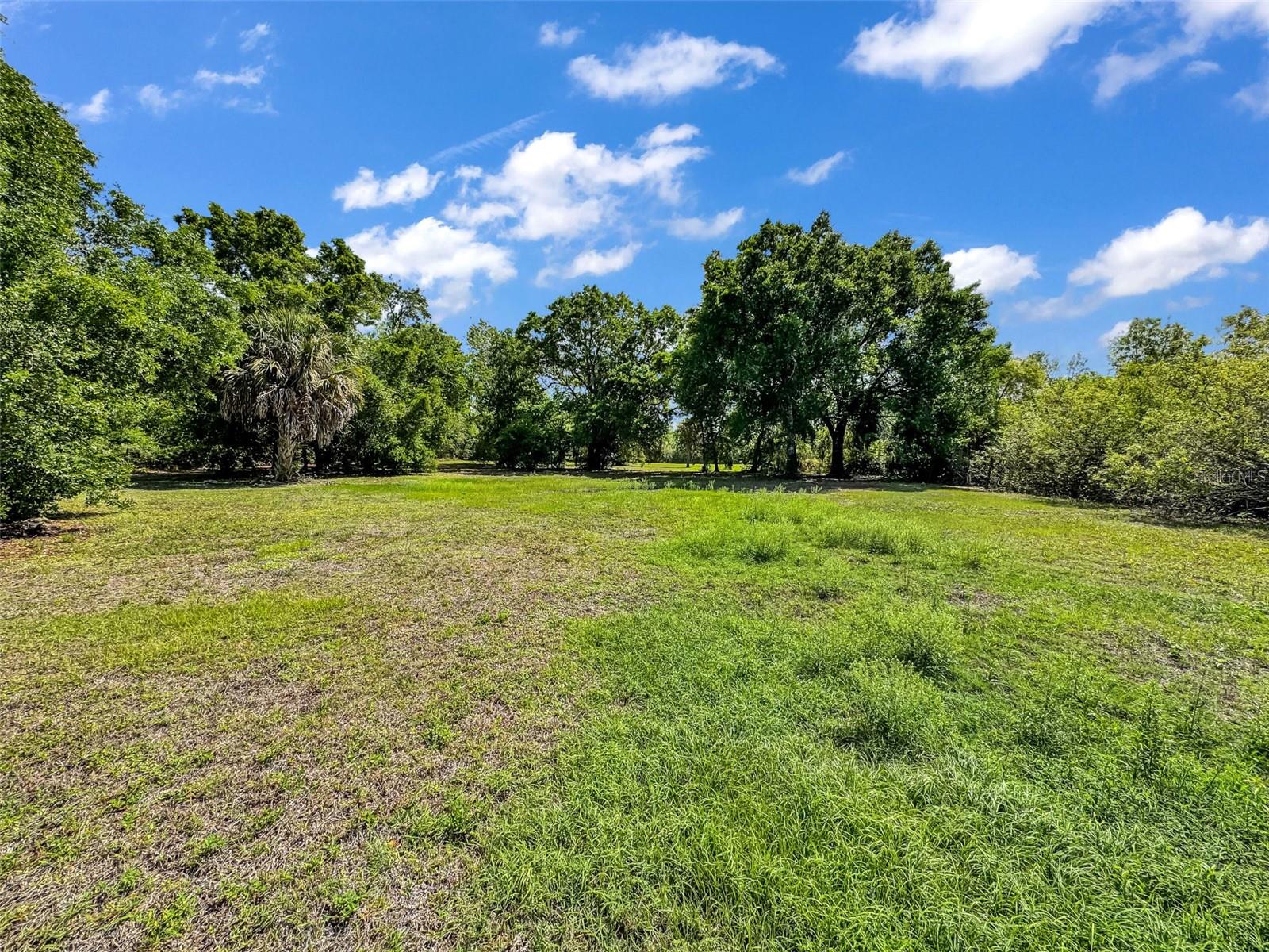 CHARLOTTE RANCHETTES 152 - Residential