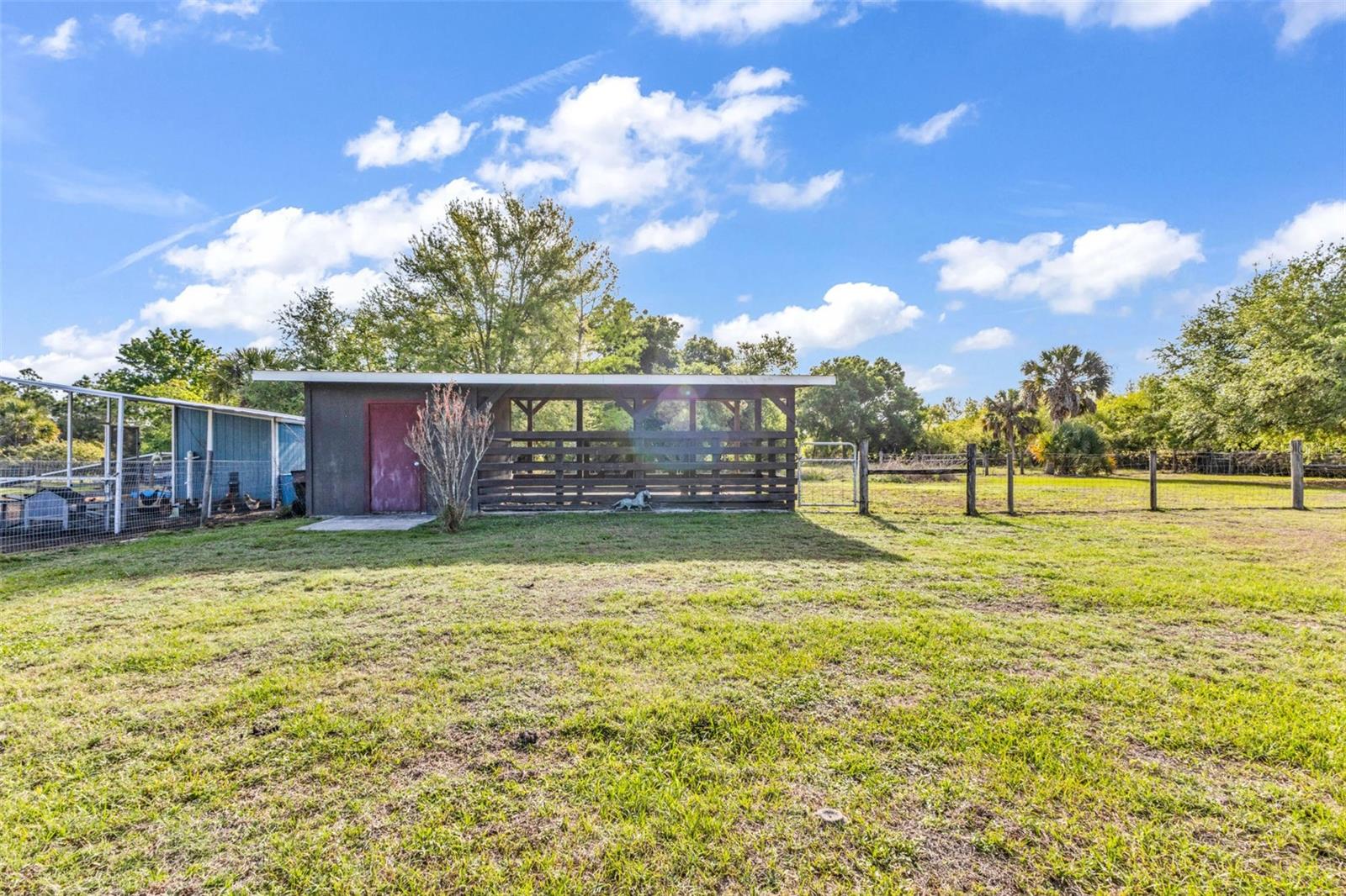 CHARLOTTE RANCHETTES 152 - Residential