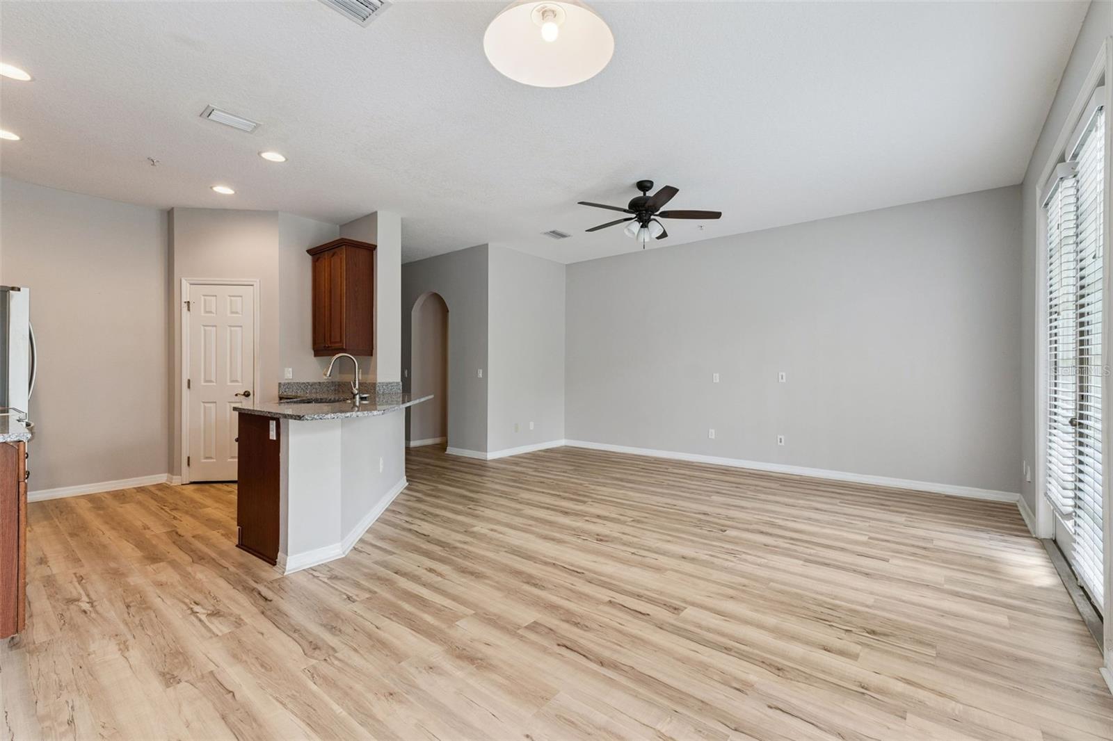 512 PINEBRANCH CIRCLE