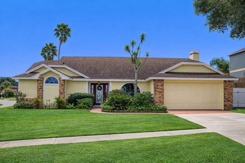 Photo of 3353 Pell Mell Drive, Orlando, FL 32818 (MLS # O6370136)