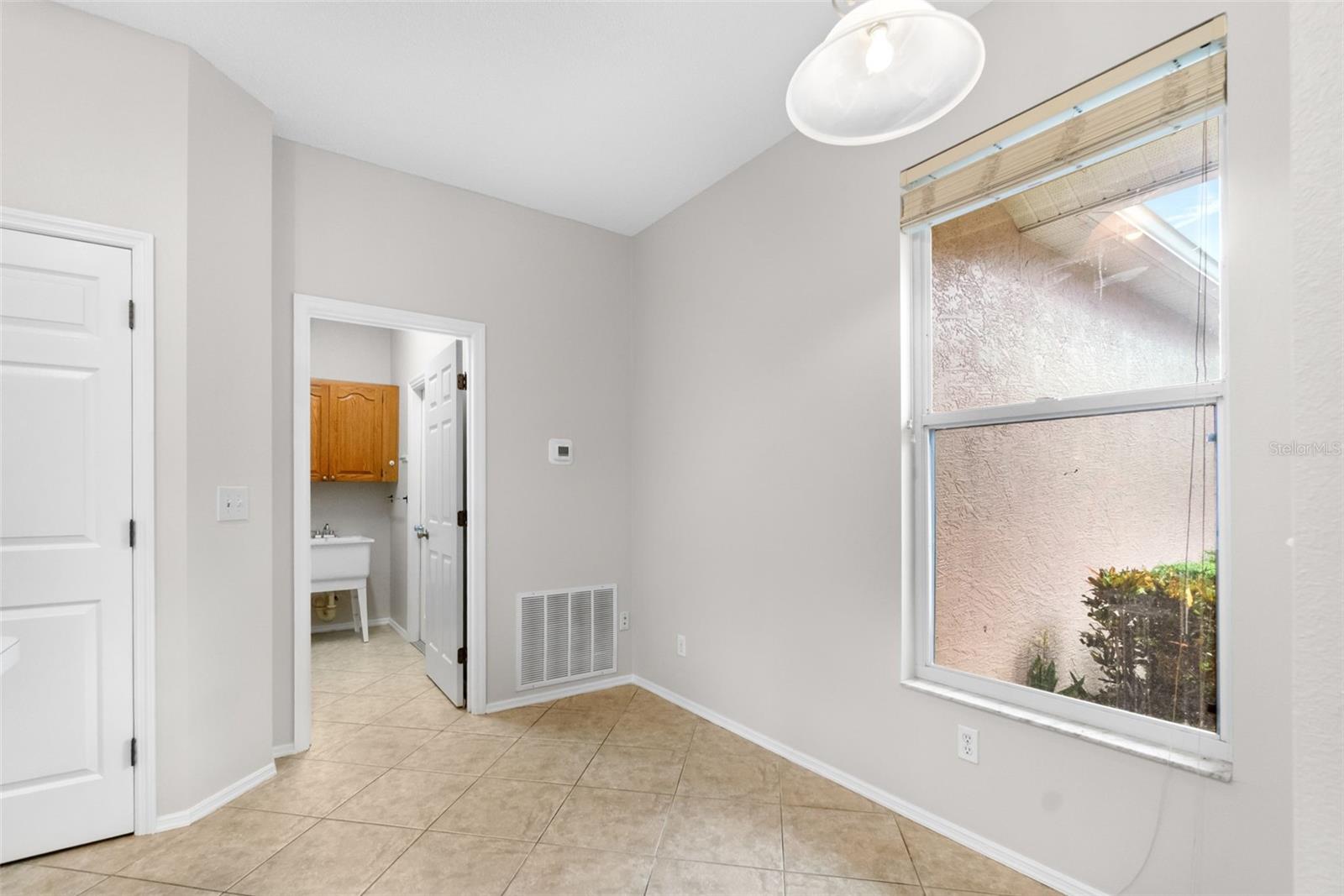 WELLINGTON CHASE - Residential