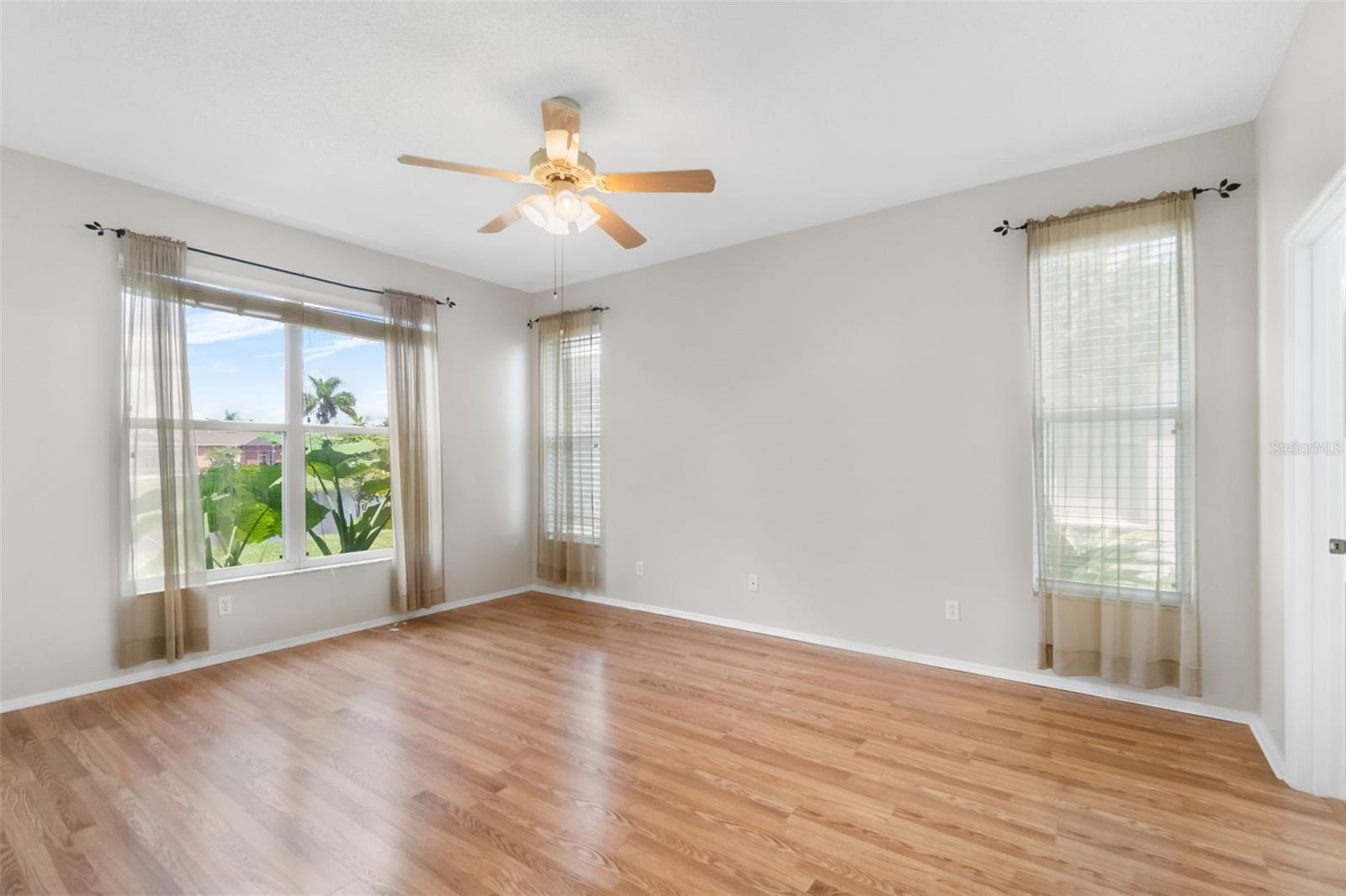 WELLINGTON CHASE - Residential