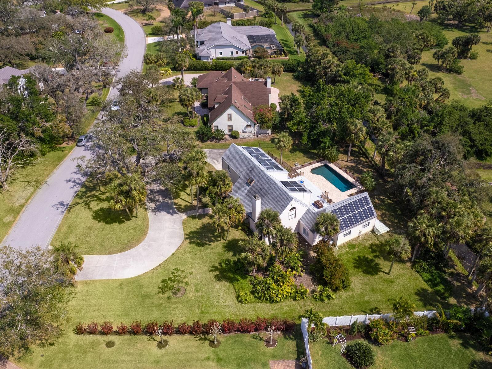 BENEVA OAKS - Residential
