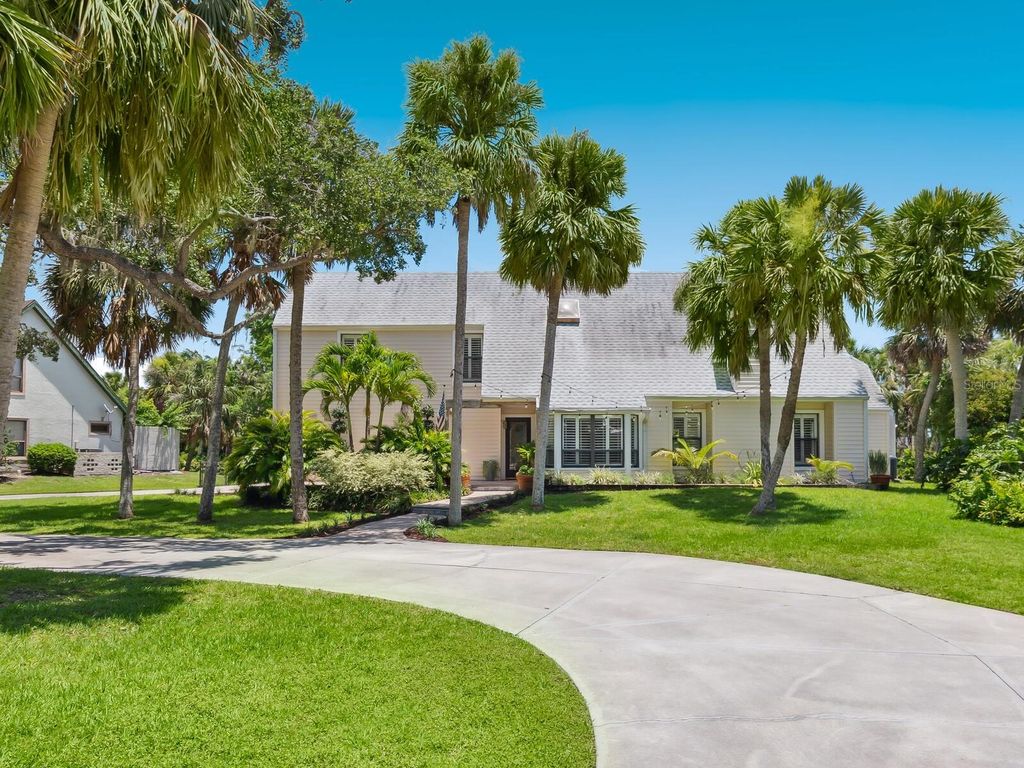 Photo of 3648 Beneva Oaks Boulevard, Sarasota, FL 34238 (MLS # A4643238)