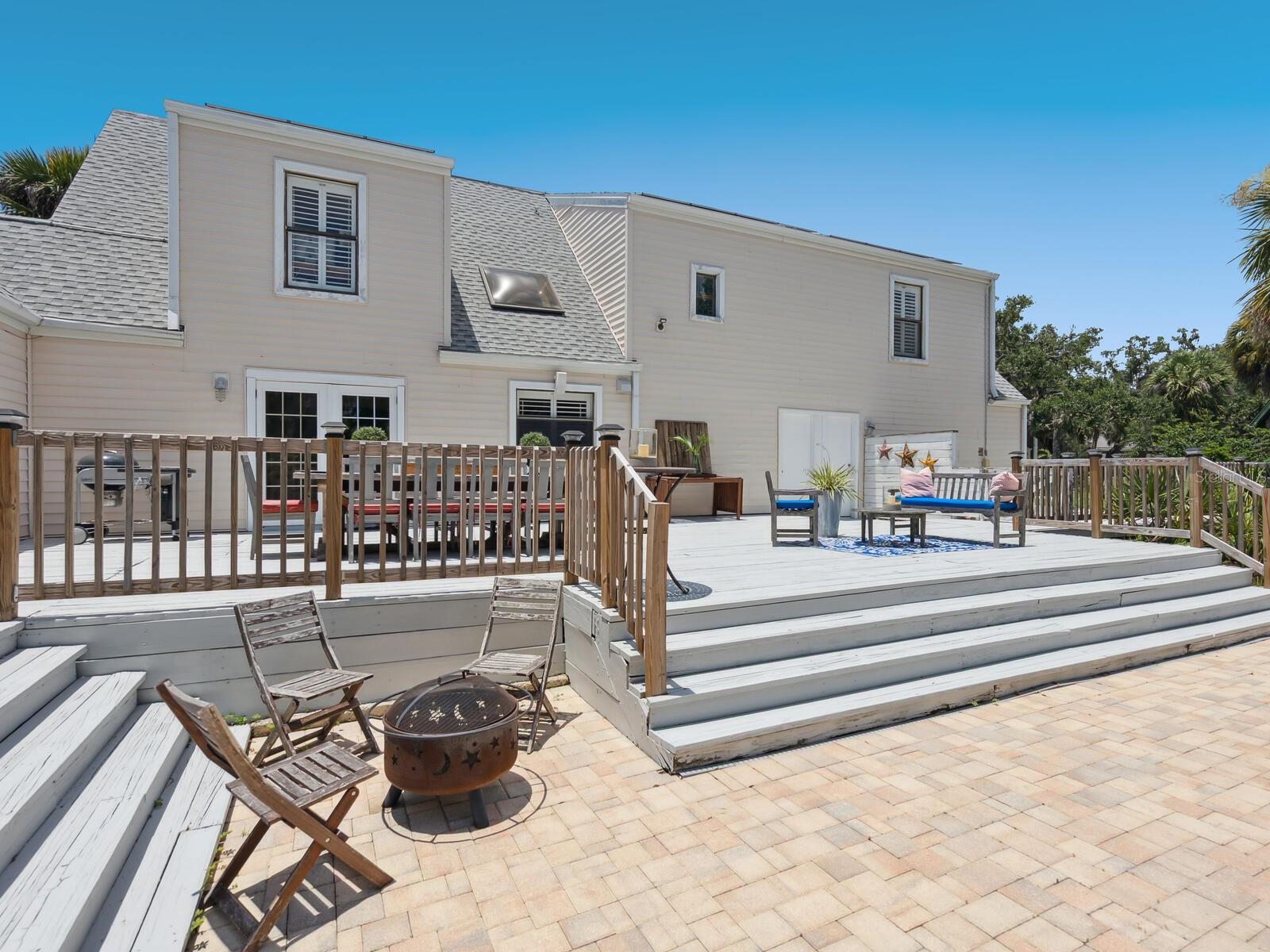 BENEVA OAKS - Residential