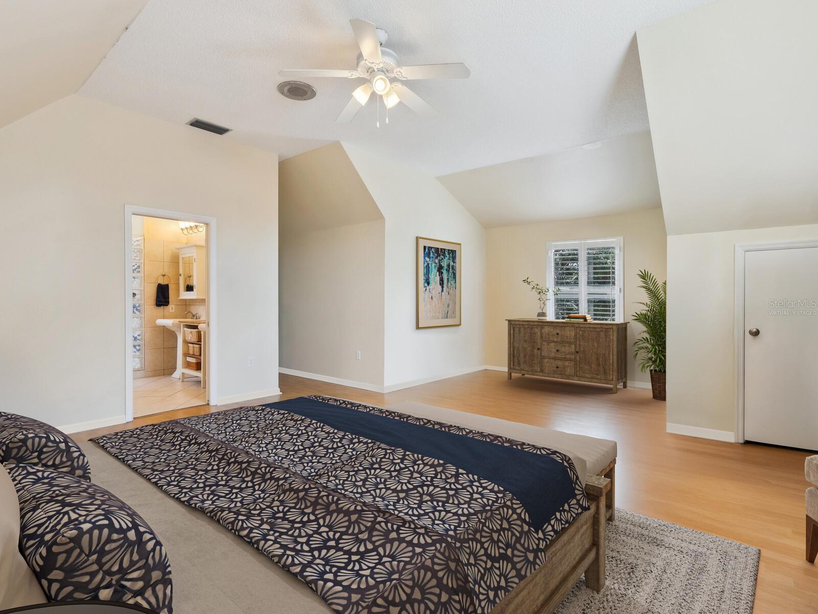 BENEVA OAKS - Residential