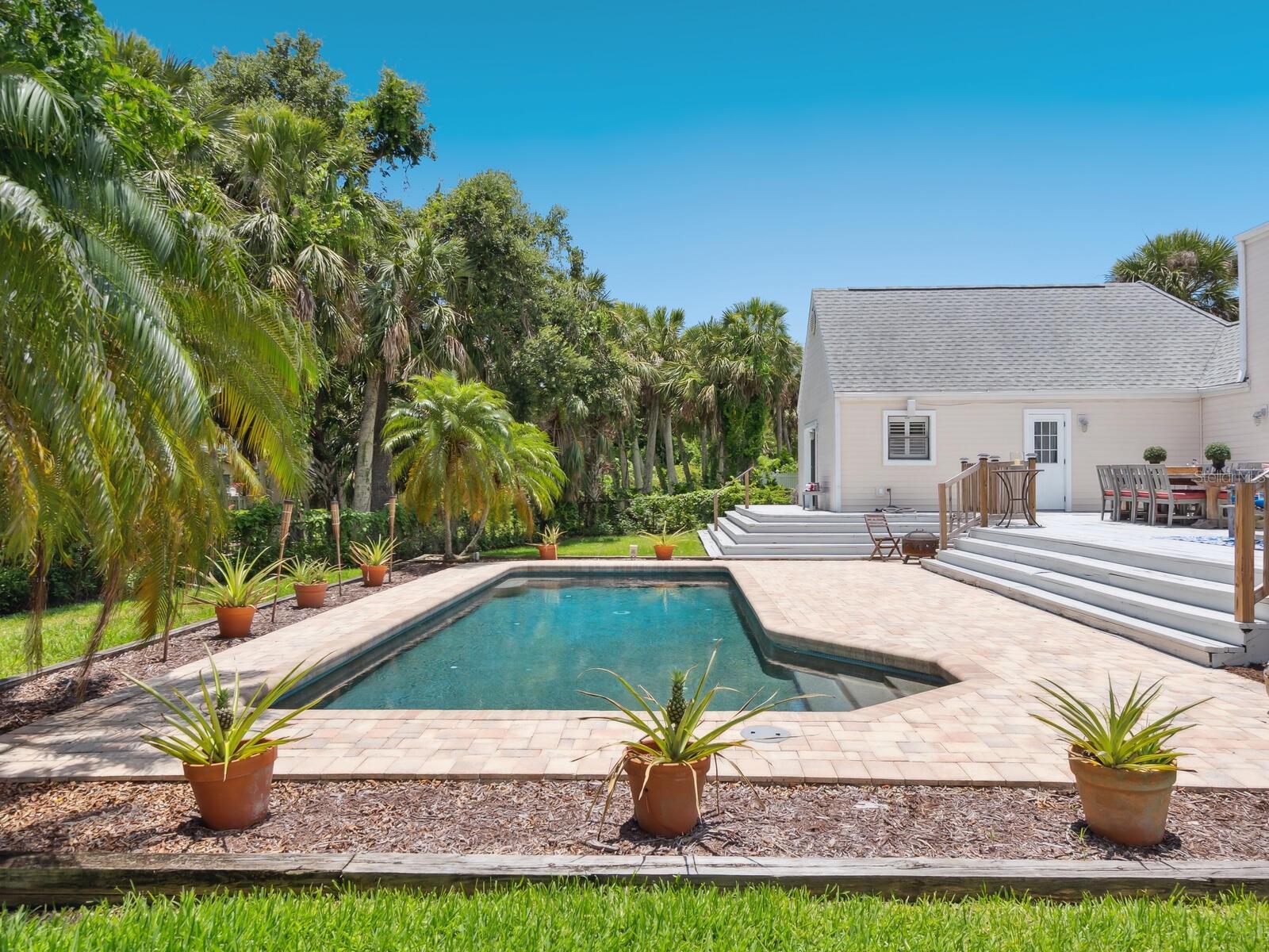 BENEVA OAKS - Residential