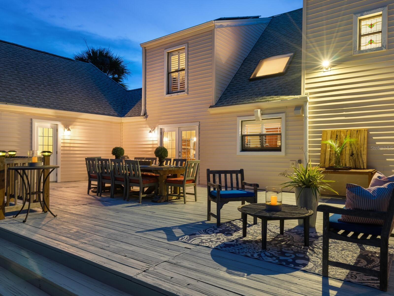BENEVA OAKS - Residential