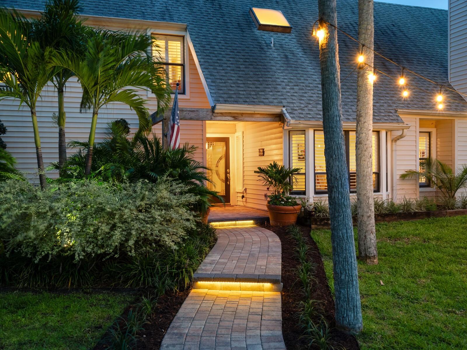 BENEVA OAKS - Residential