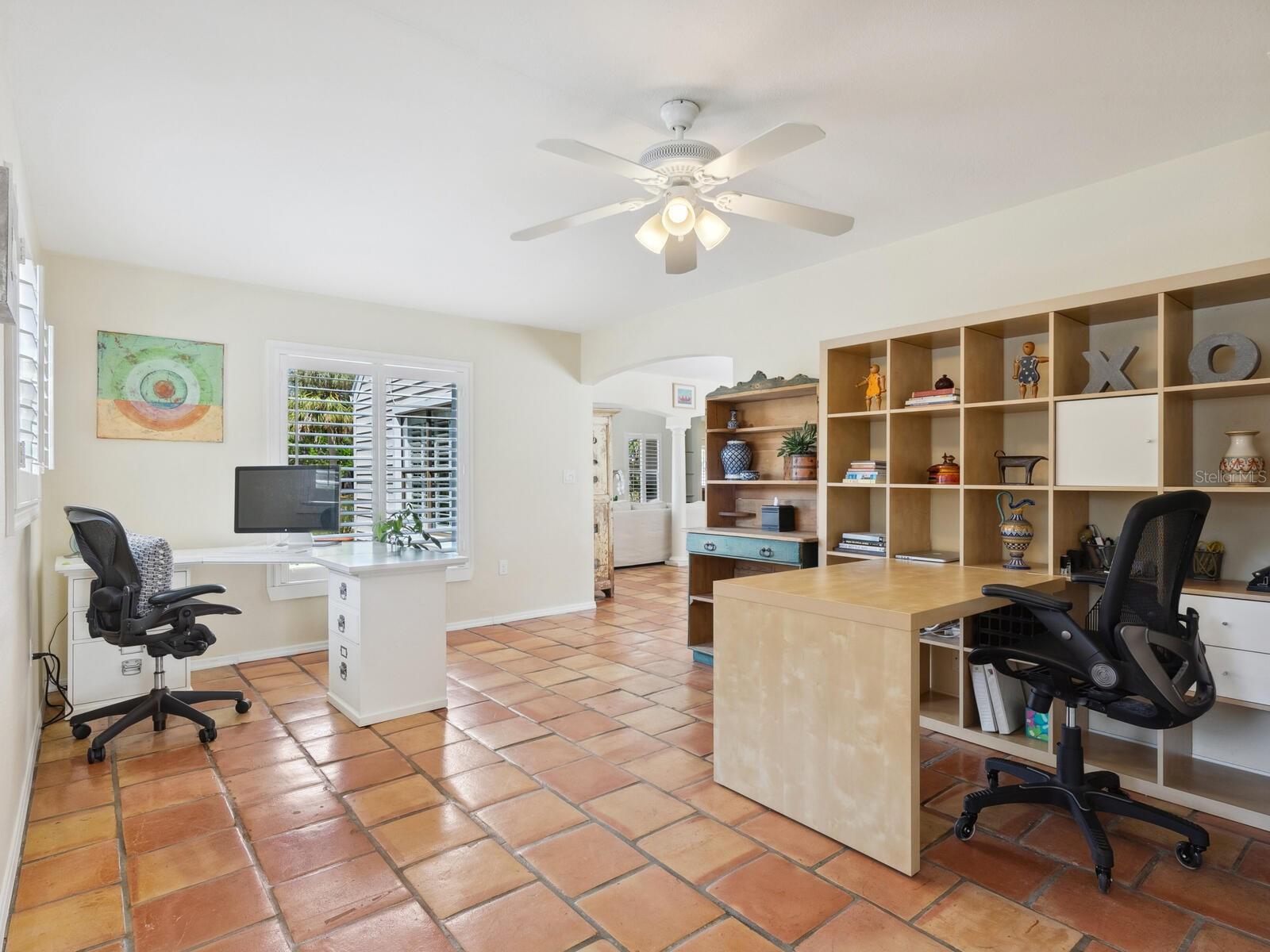 BENEVA OAKS - Residential