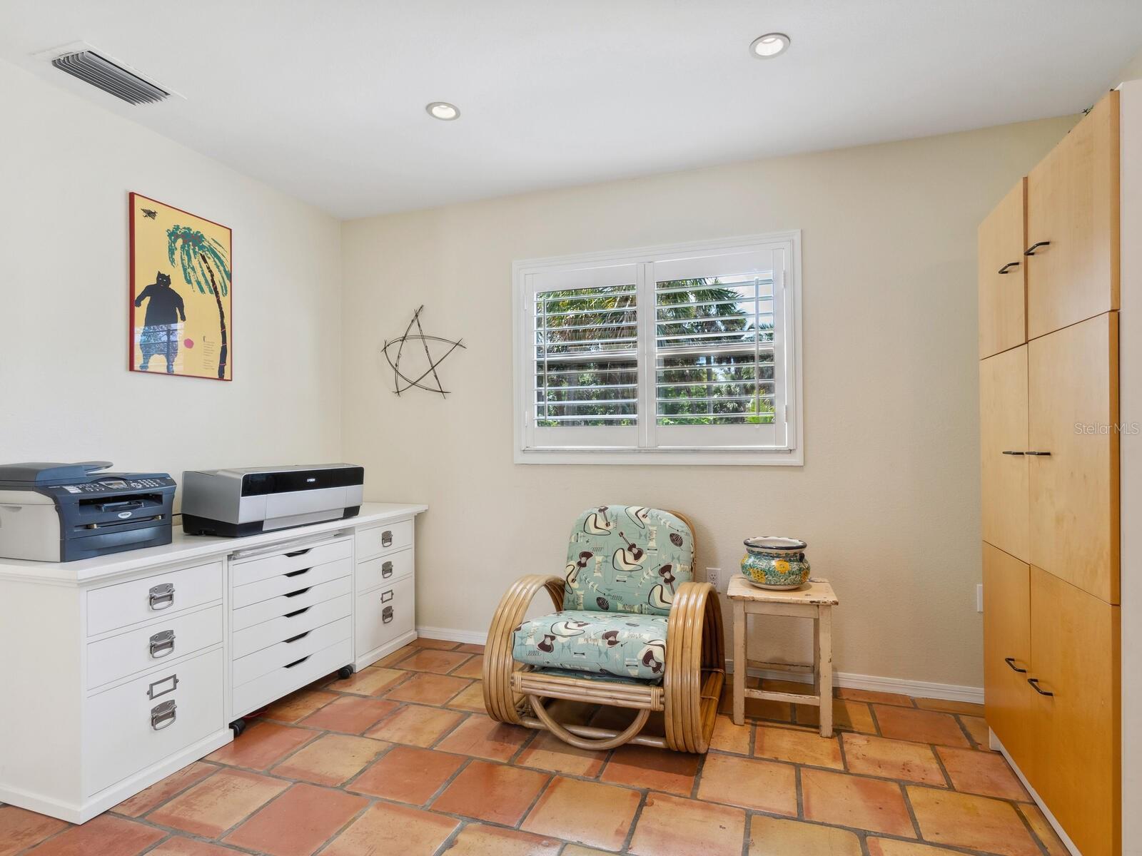 BENEVA OAKS - Residential