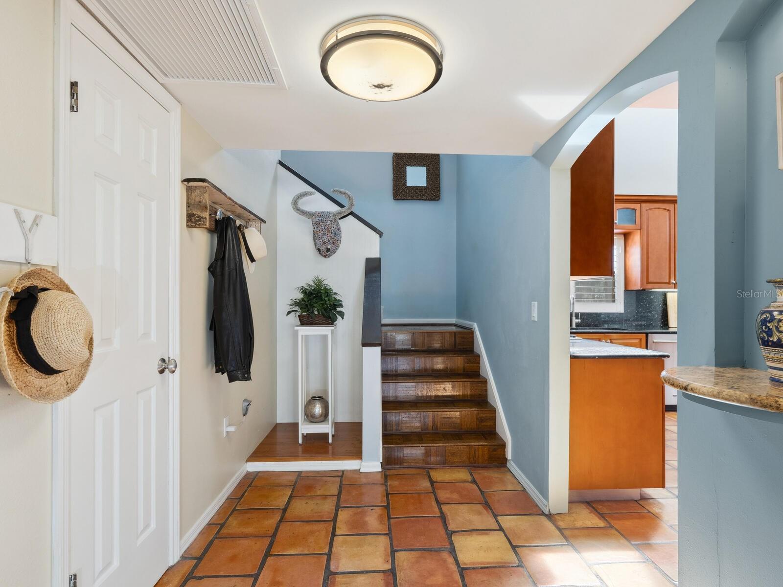 BENEVA OAKS - Residential