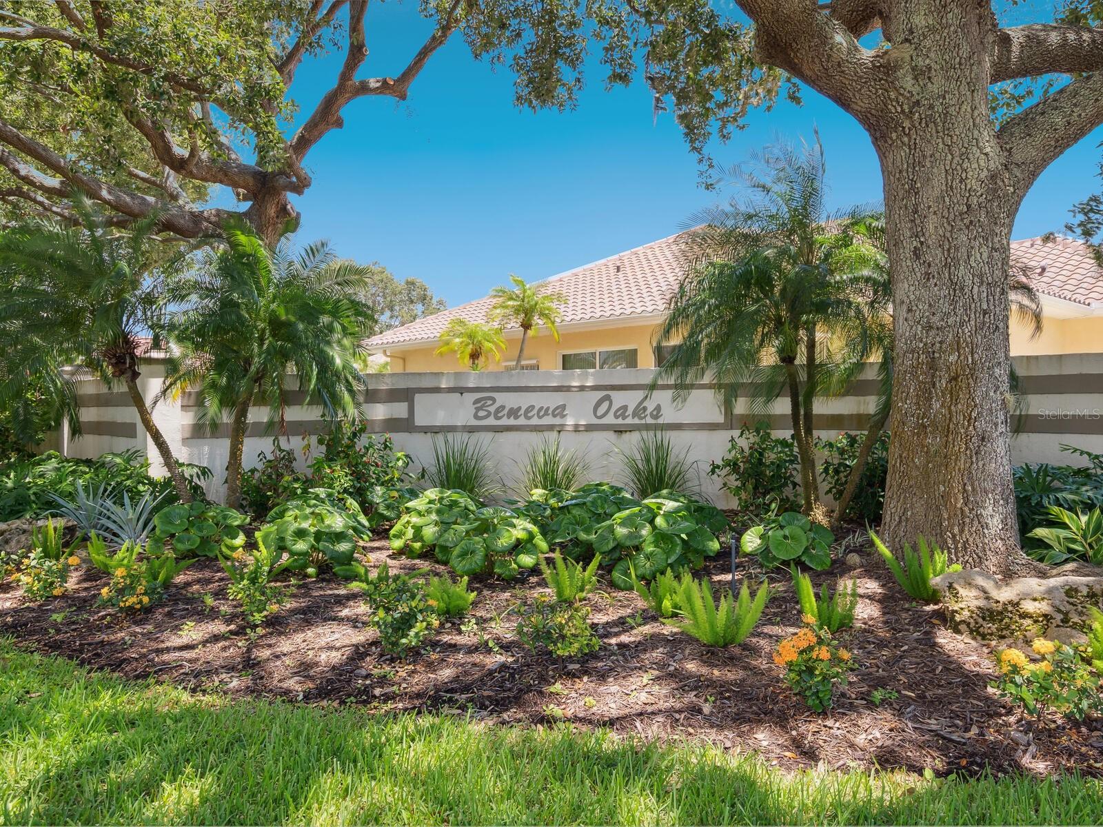 BENEVA OAKS - Residential