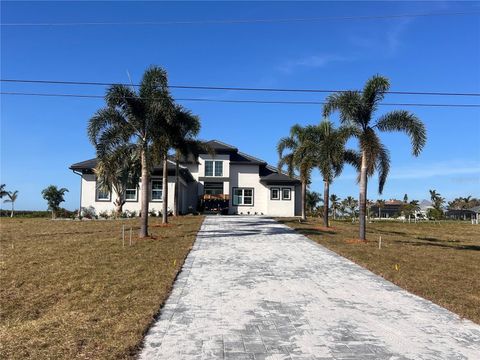 A home in PORT CHARLOTTE