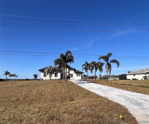 A home in PORT CHARLOTTE