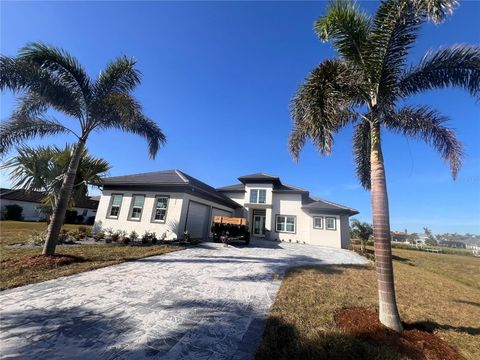 A home in PORT CHARLOTTE