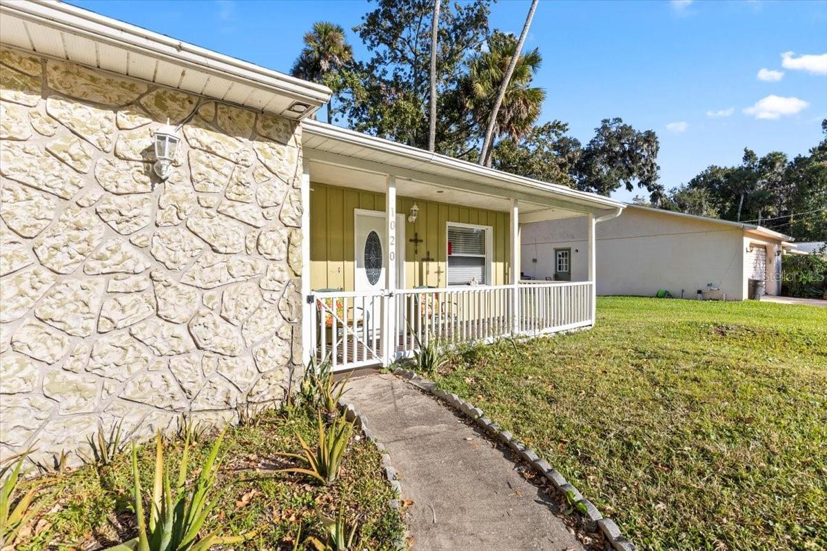 RIVIERA OAKS - Residential