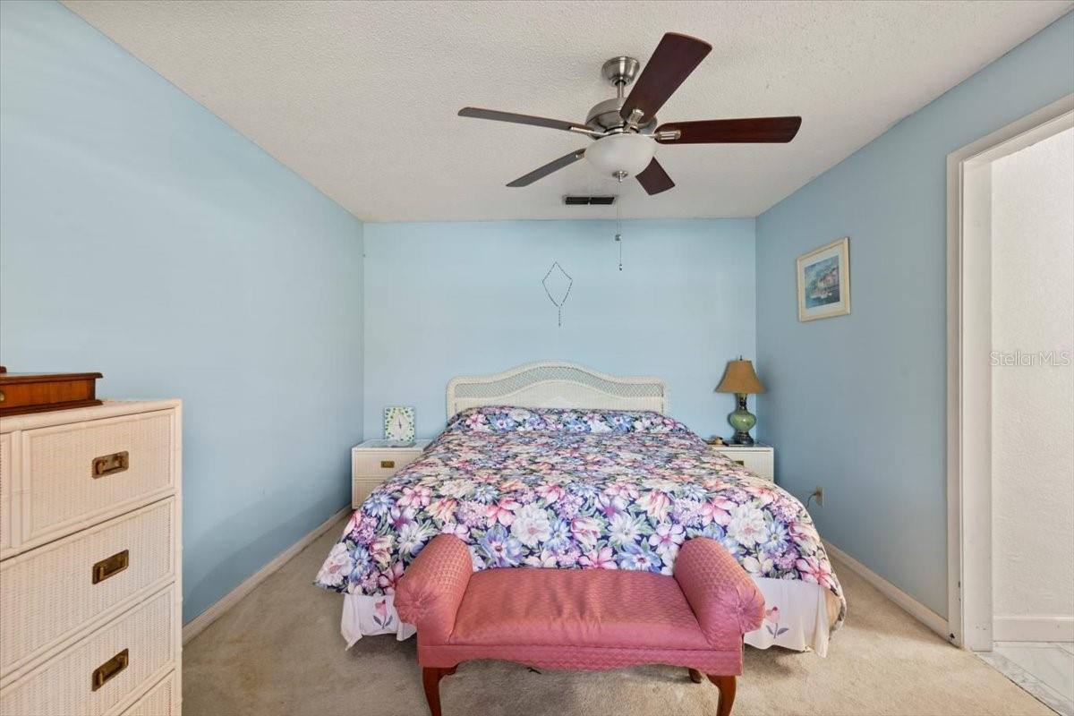 RIVIERA OAKS - Residential