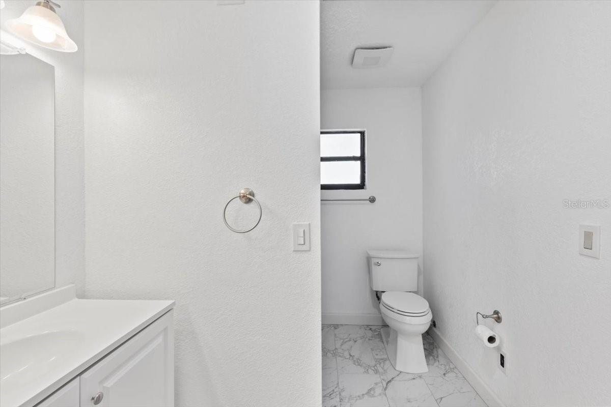 RIVIERA OAKS - Residential