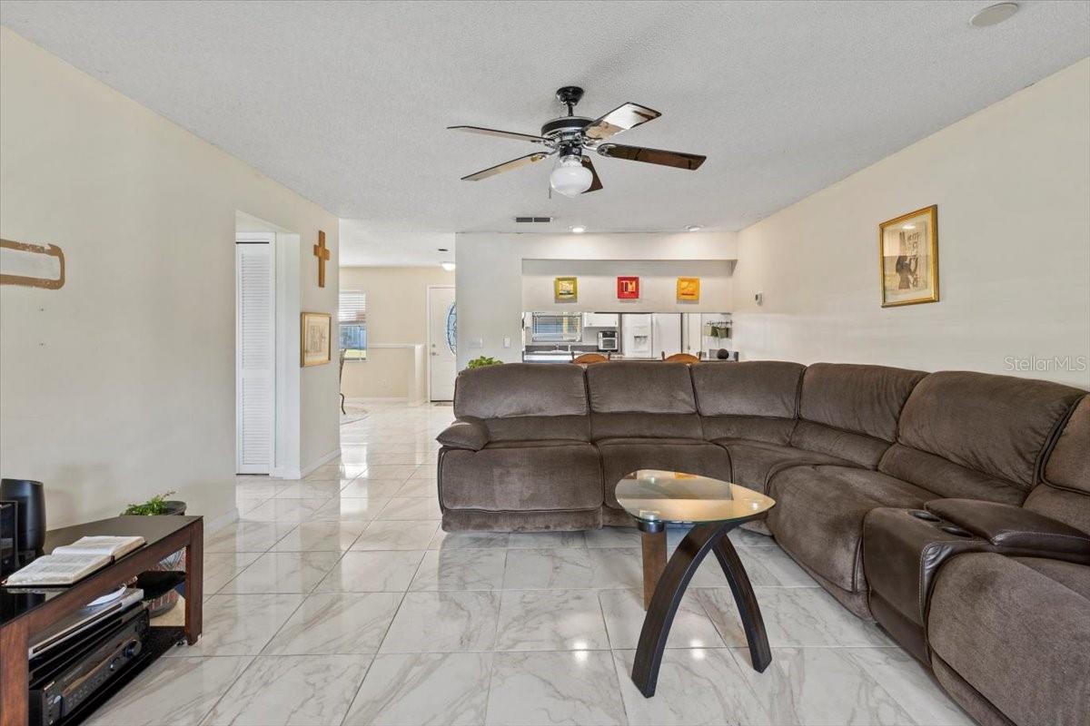 RIVIERA OAKS - Residential