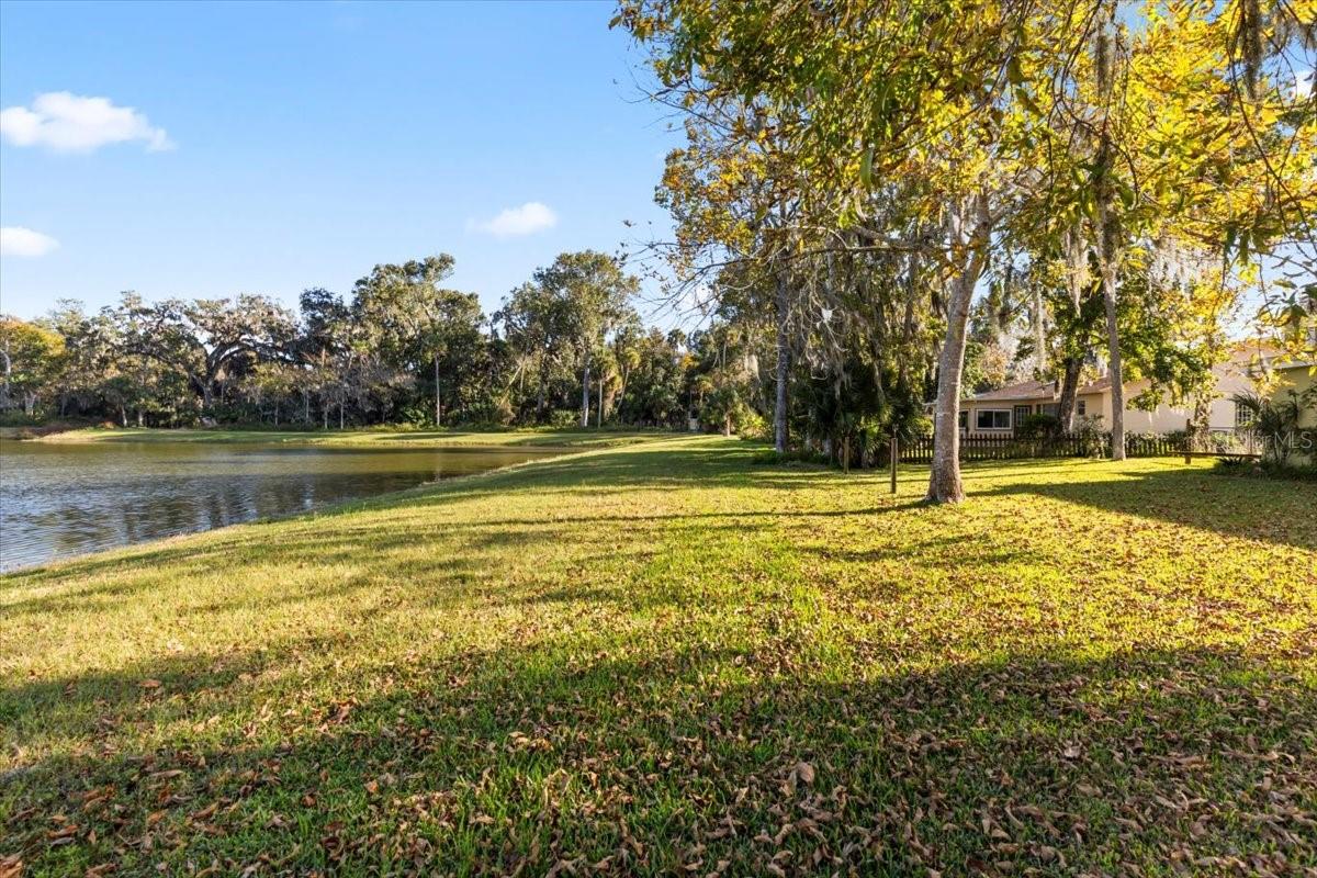 RIVIERA OAKS - Residential