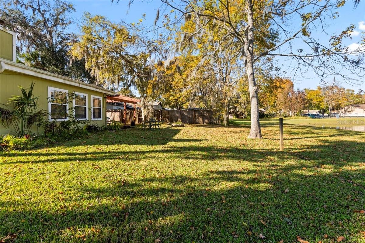 RIVIERA OAKS - Residential