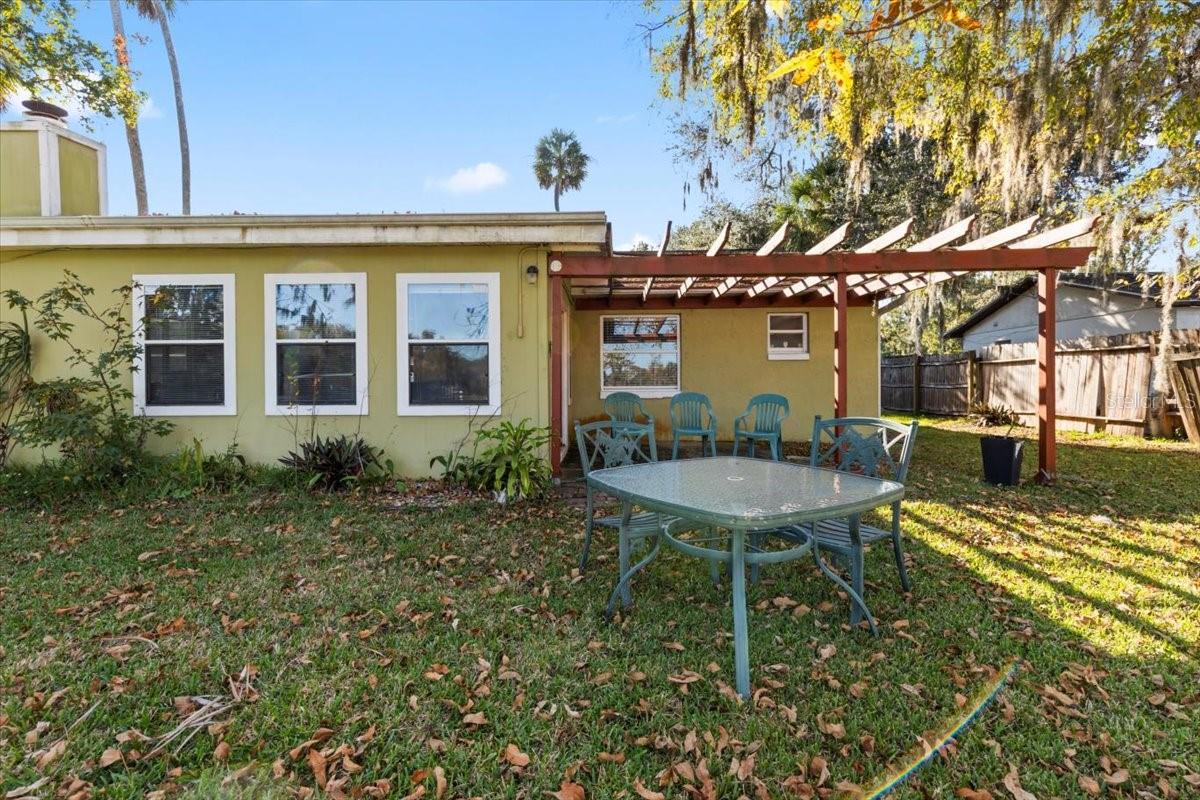 RIVIERA OAKS - Residential