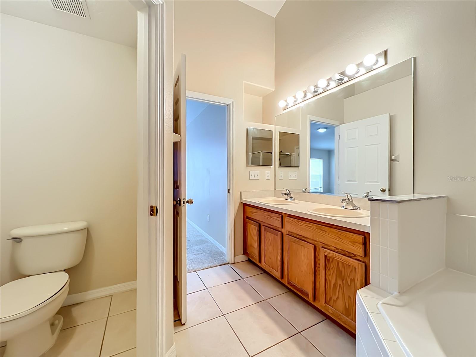 HUNTERS CREEK TR 520 47/109 - Residential