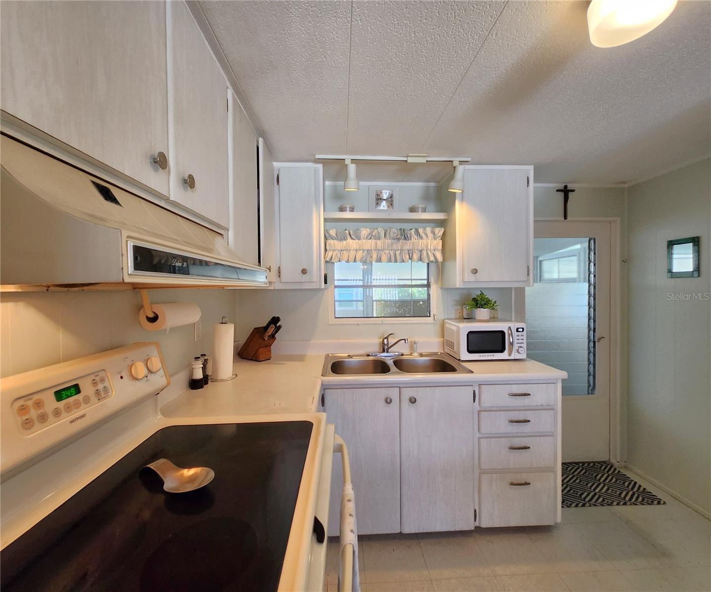 GOLF LAKES RESIDENTS CO-OP - Residential