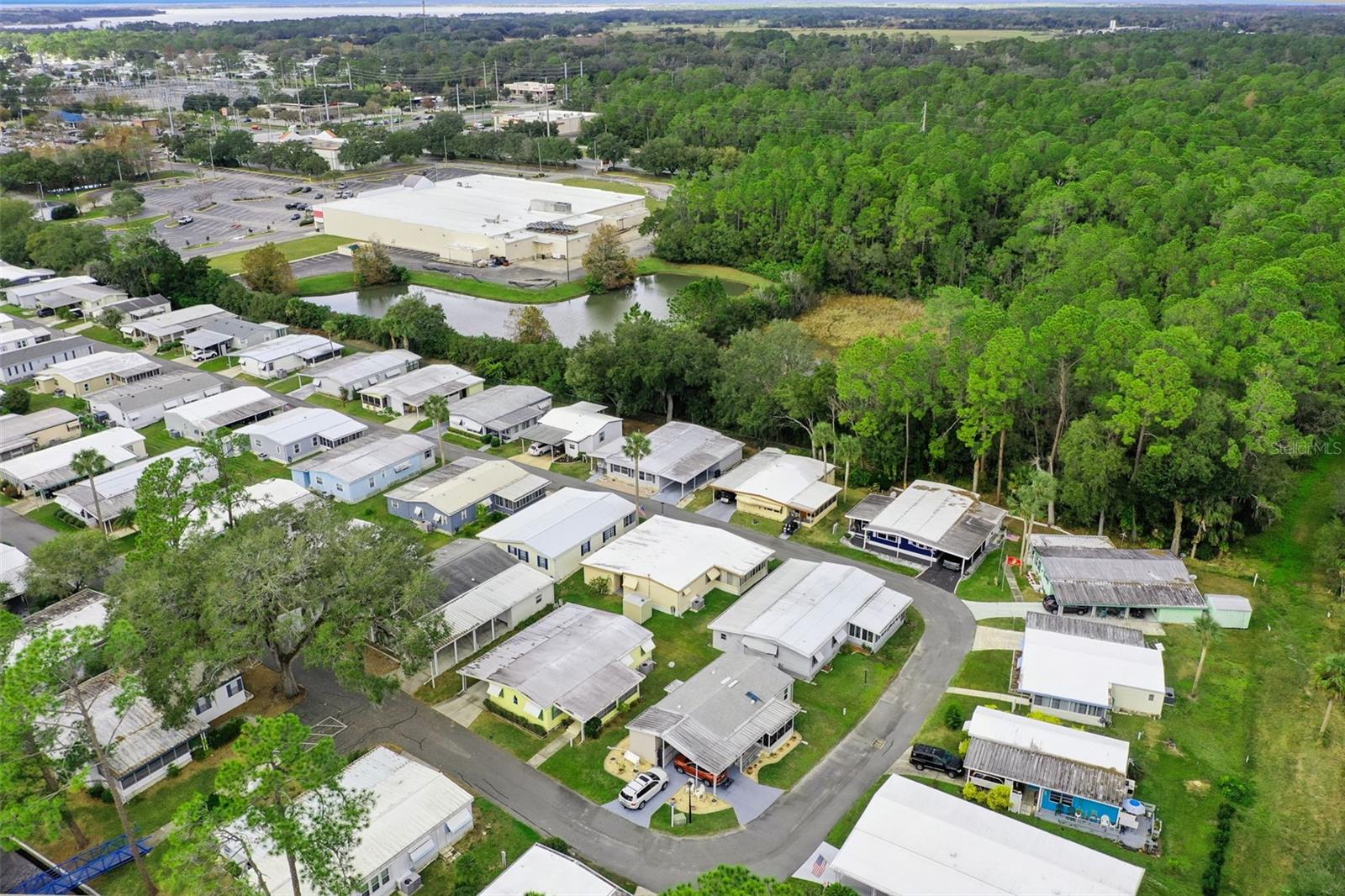 EUSTIS COUNTRY CLUB MANOR MHP UNIT 02A - Residential