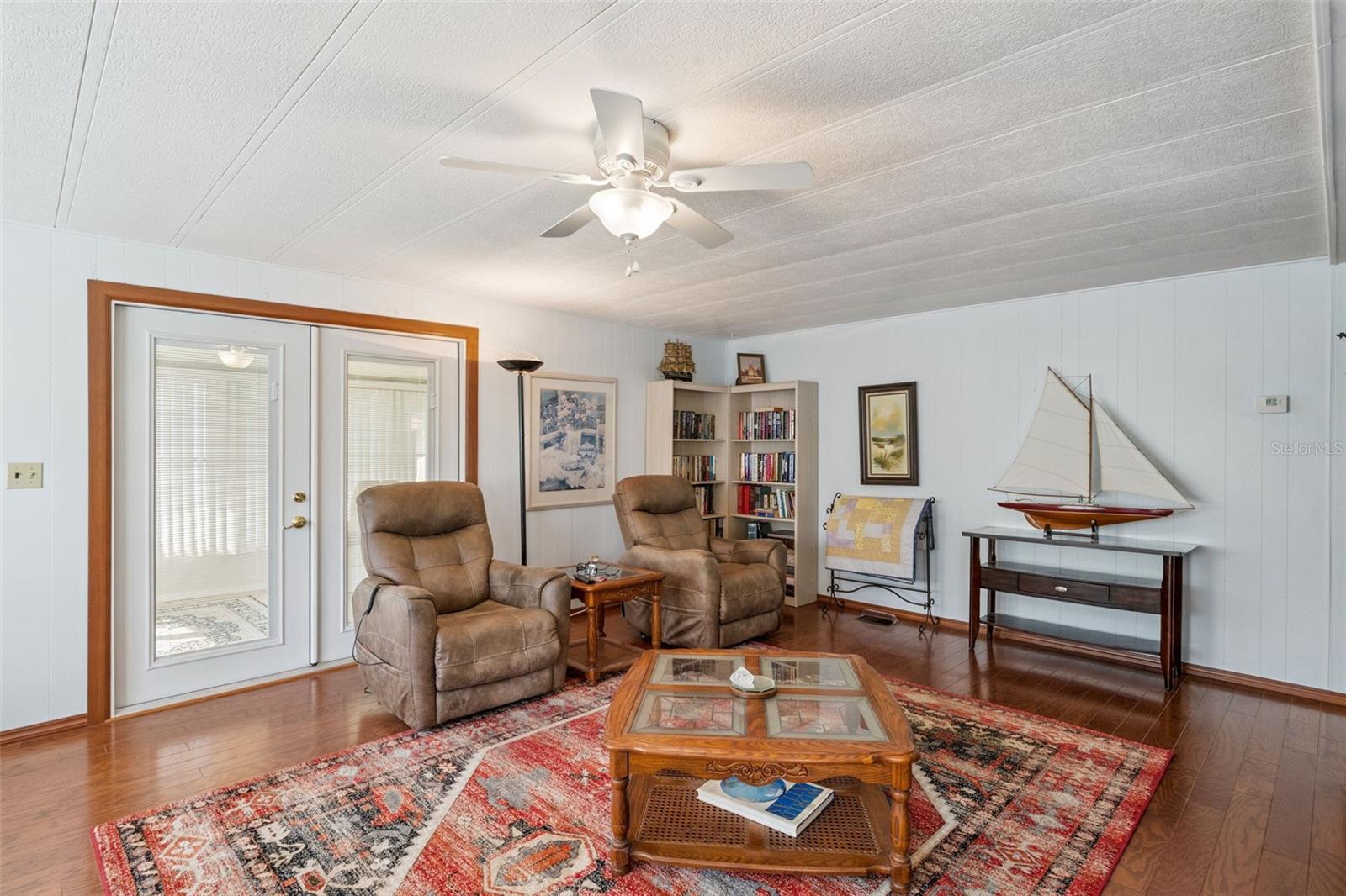 EUSTIS COUNTRY CLUB MANOR MHP UNIT 02A - Residential