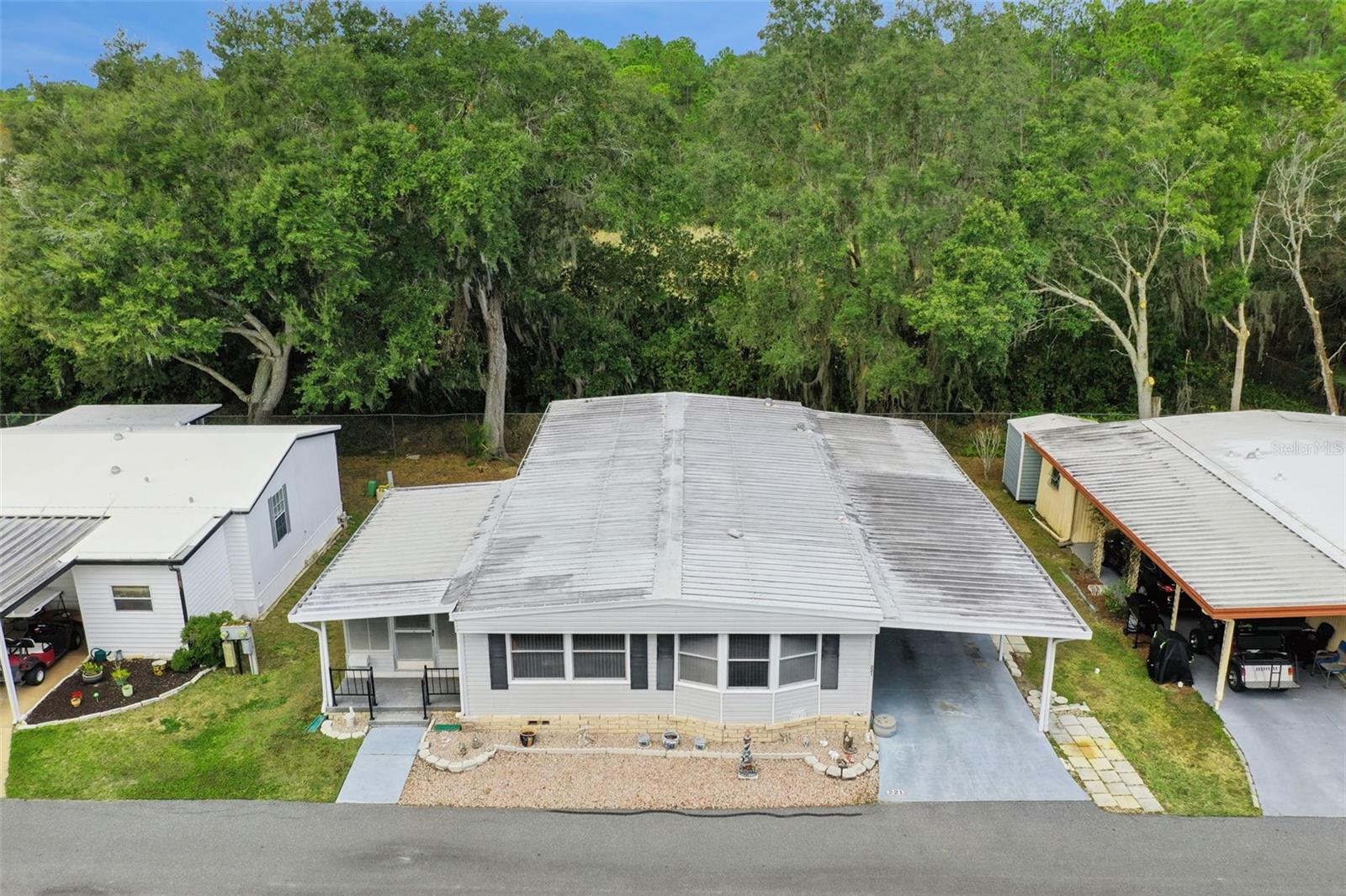 EUSTIS COUNTRY CLUB MANOR MHP UNIT 02A - Residential